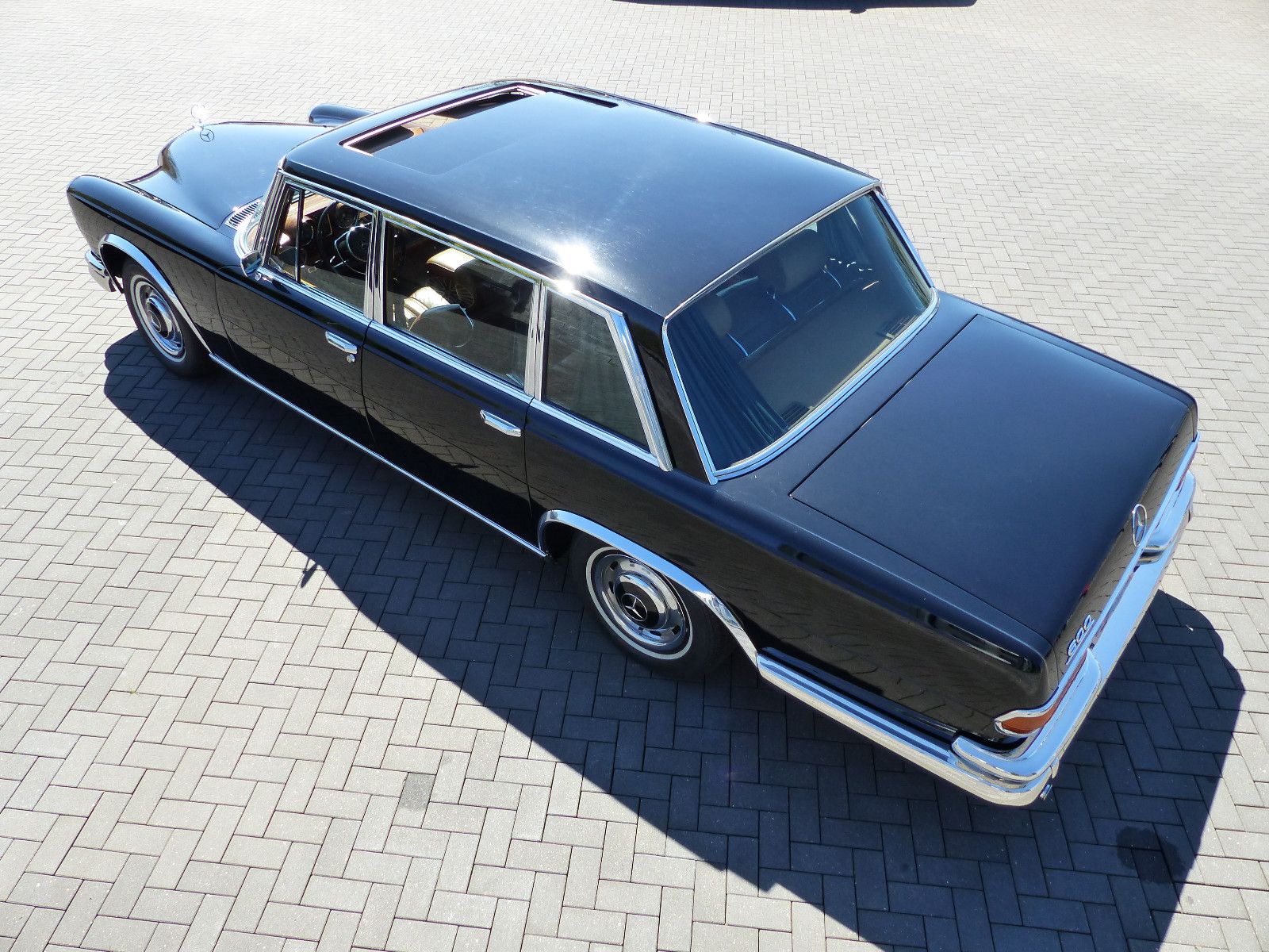 Fahrzeugabbildung Mercedes-Benz 600
