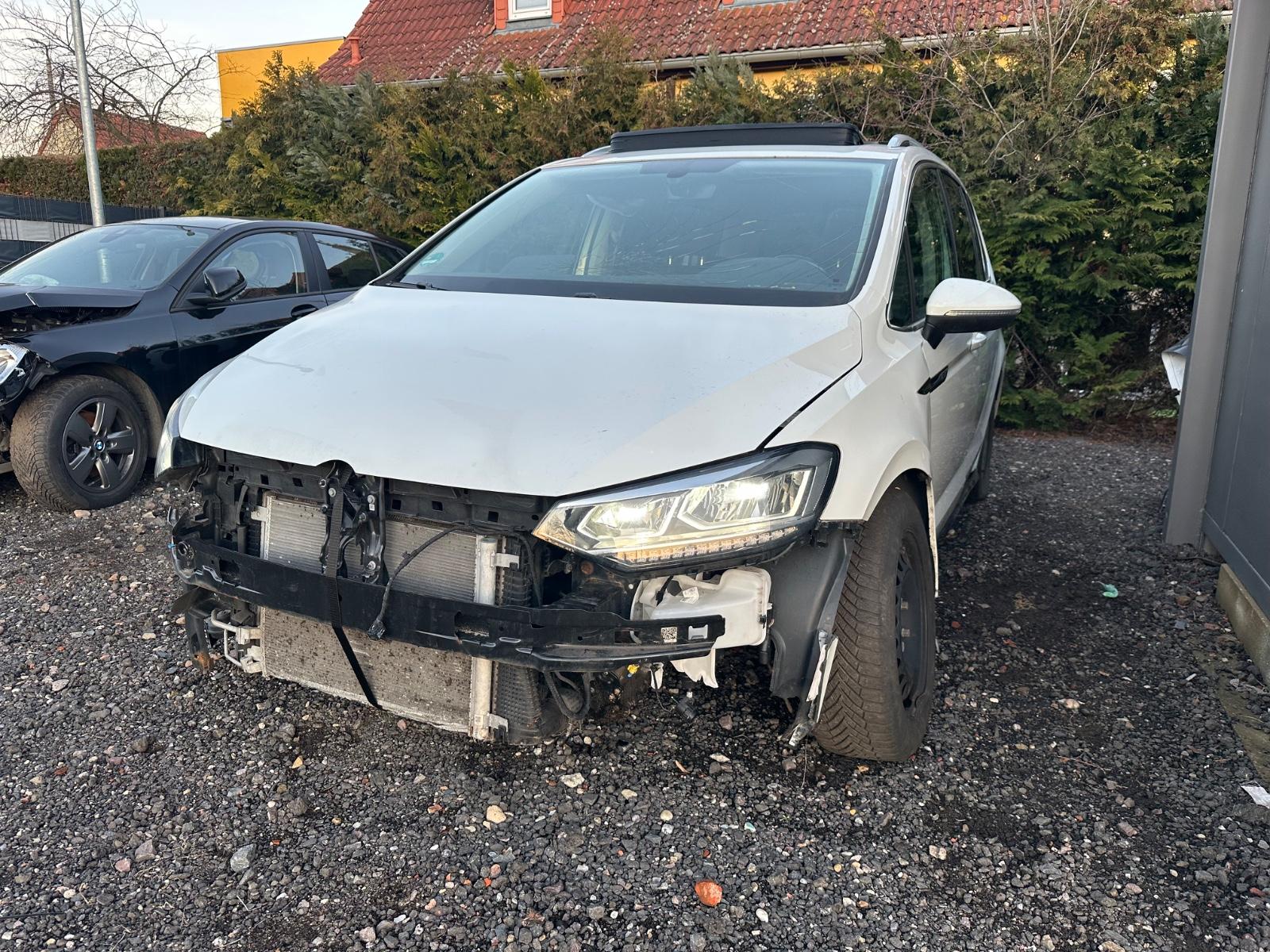 Volkswagen R LINE/Highline/PANO/LED/ACC/ DSG/ NAVI/ 7 Sitze