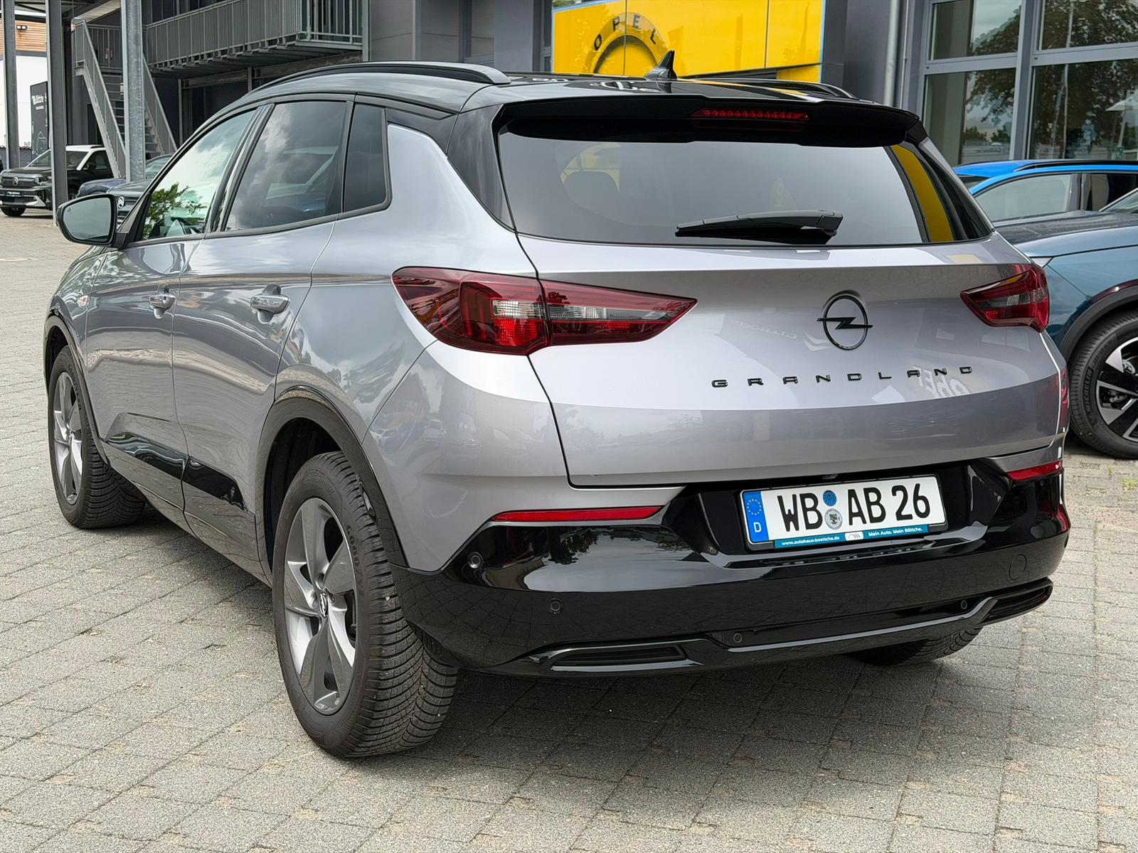 Opel Grandland GS PT130 AT8 - MATRIX/NAVI/ACC/360°/PD