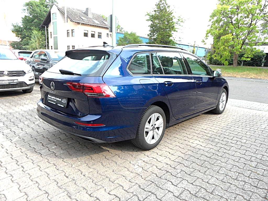 Volkswagen Golf VIII 2.0 TDI SCR DSG Life Variant  Nav/AHK