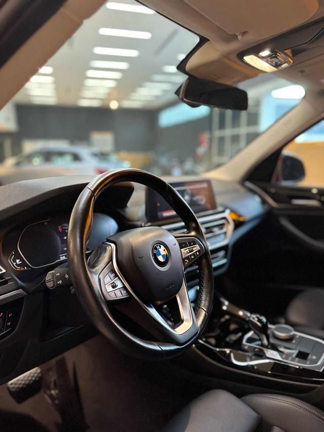 BMW X3 sDrive18d 48V Msport imagem 3