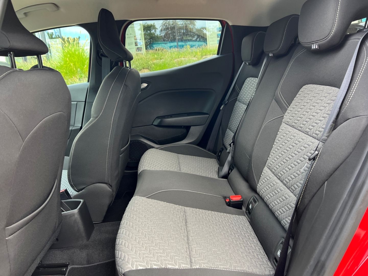 Fahrzeugabbildung Renault Clio V Evolution Navi Digitales Cockpit LED Appl