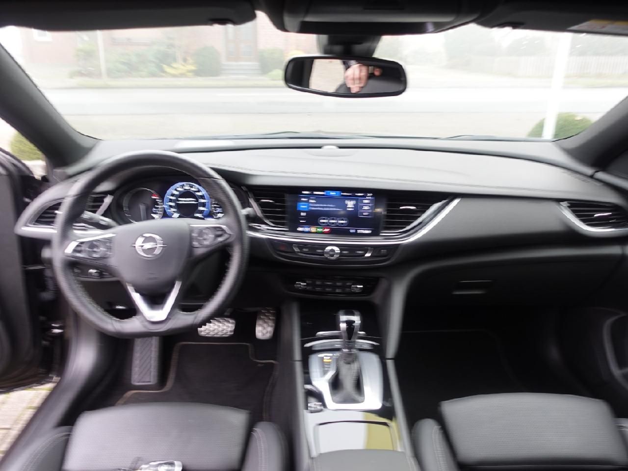 Fahrzeugabbildung Opel Insignia B Sports Tourer 1,5 Business Elegance