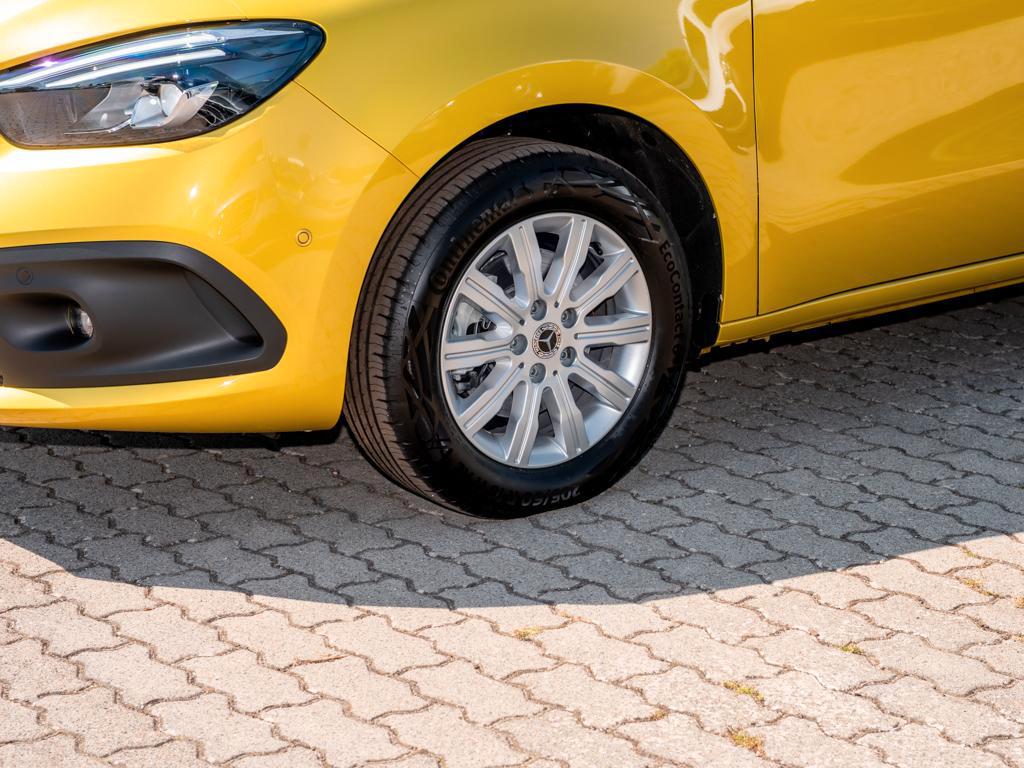 Mercedes-Benz T 180 PROGRESSIVE 7 SITZE MBUX LED KAMERA