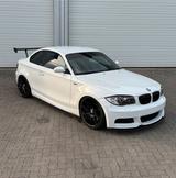 BMW E82 135i Coupe - BMW 135 aus 2010: 135i