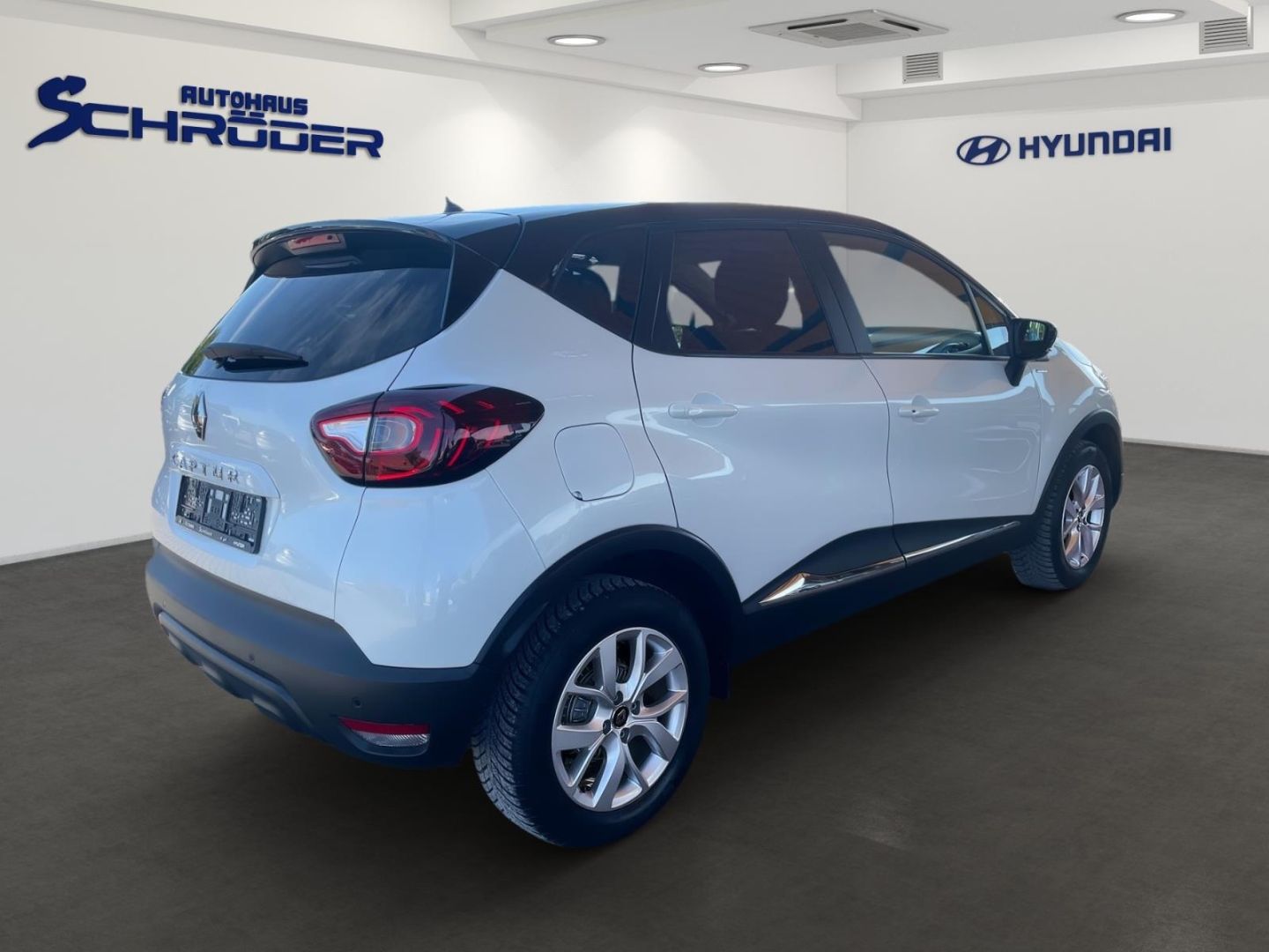 Fahrzeugabbildung Renault Captur 1.3 Limited Allwetter Sitzheizung Tempoma