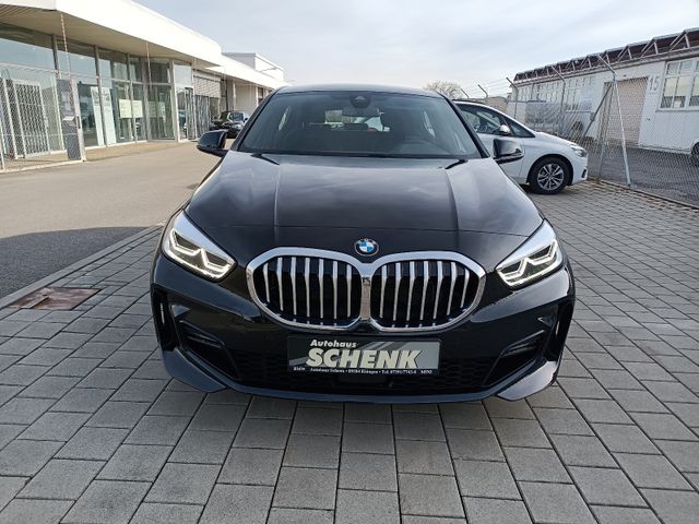 BMW 120i M Sportpaket/ LED/ Navi/ PDC