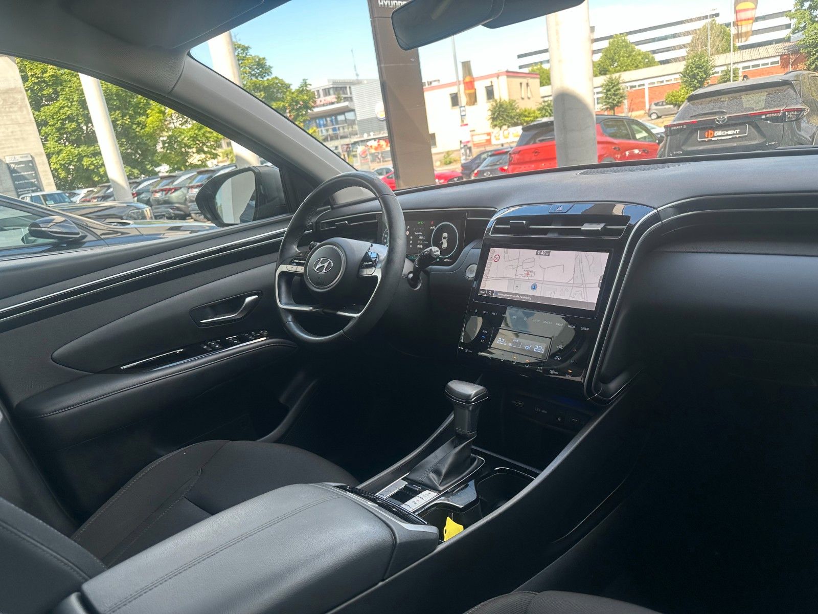 Fahrzeugabbildung Hyundai TUCSON Trend 1.6l DCT Navi/Allwetter/AHK!