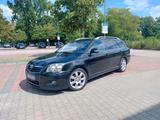 Toyota Avensis t25 2.0 BENZIN - Toyota Avensis aus 2008: Kombi