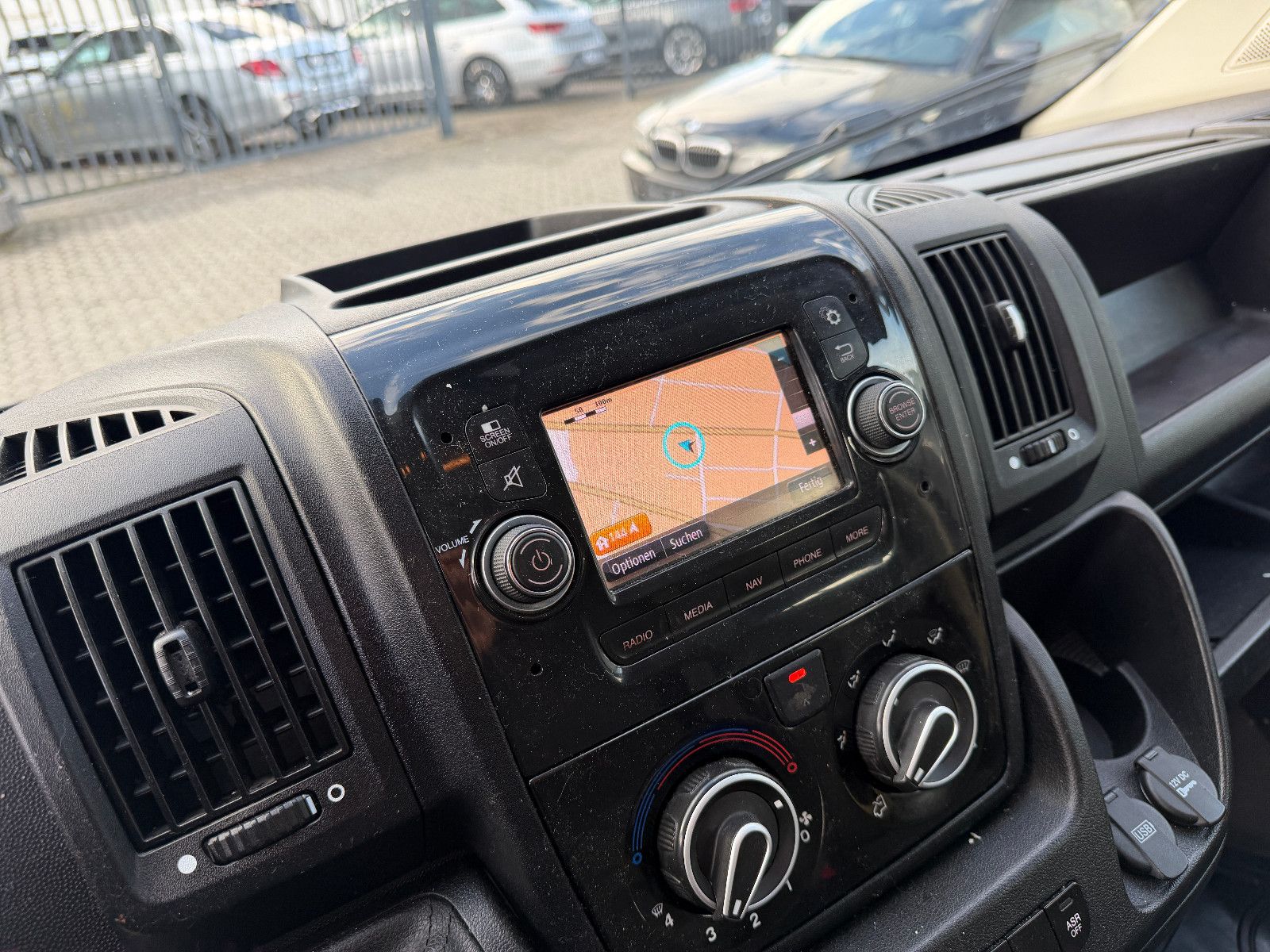 Fahrzeugabbildung Fiat Ducato Pritsche/7-SITZ Doppelk. 35 140 L4 Pritsc