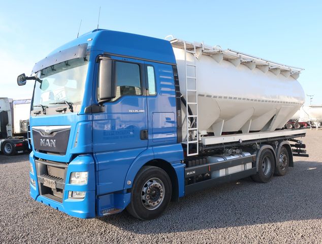 MAN 26.480 TGX 6x2 Feldbinder 5 Kammern Silo 30m³