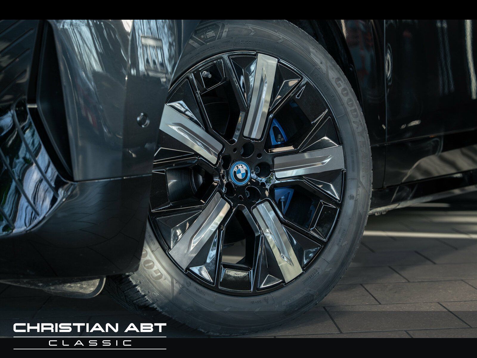 Fahrzeugabbildung BMW iX M60 Head-up * Surround-View * 22 Zoll