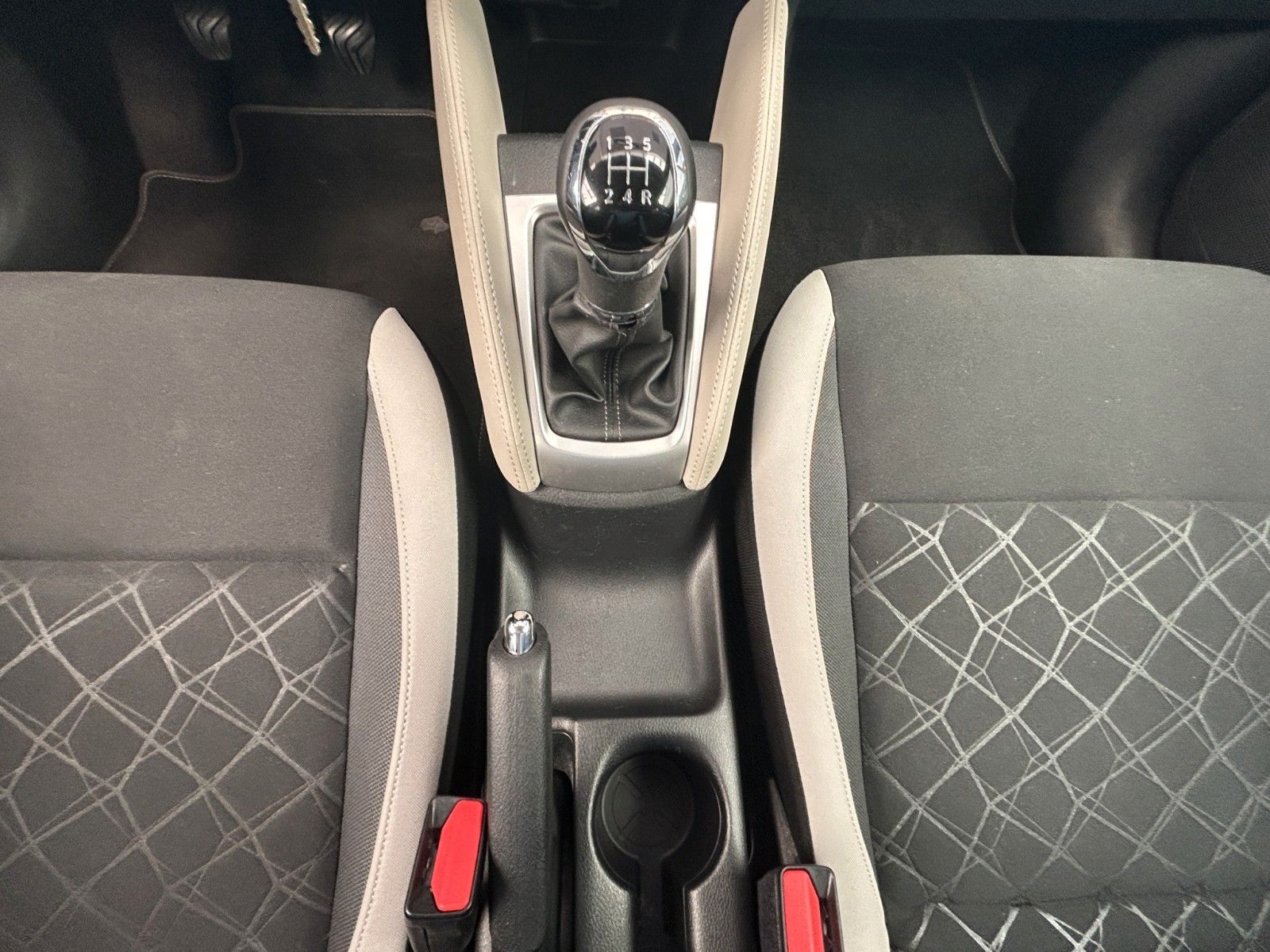 Fahrzeugabbildung Nissan Micra N-Way Navi/Kamara/5Türig