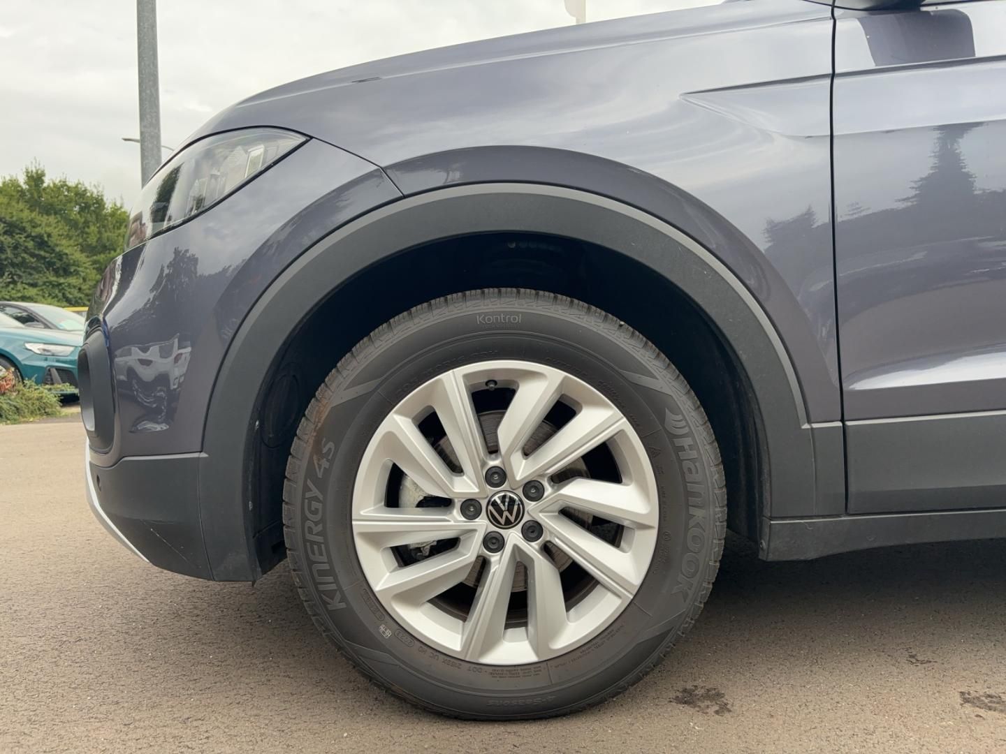 Fahrzeugabbildung Volkswagen T-Cross Life 1,0l TSI, Life, ACC, Klima, Lane As