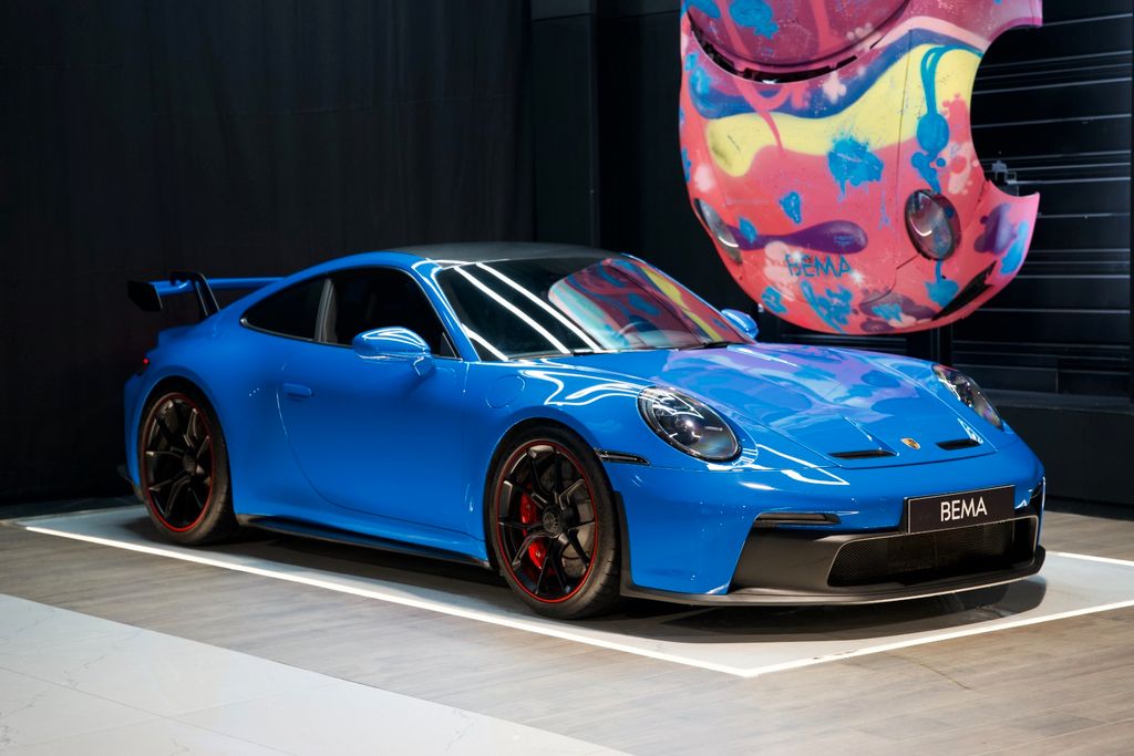 Image of Porsche 992
