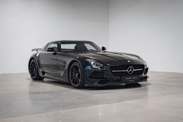 Mercedes-Benz SLS AMG Black Series  Track Package Carbon