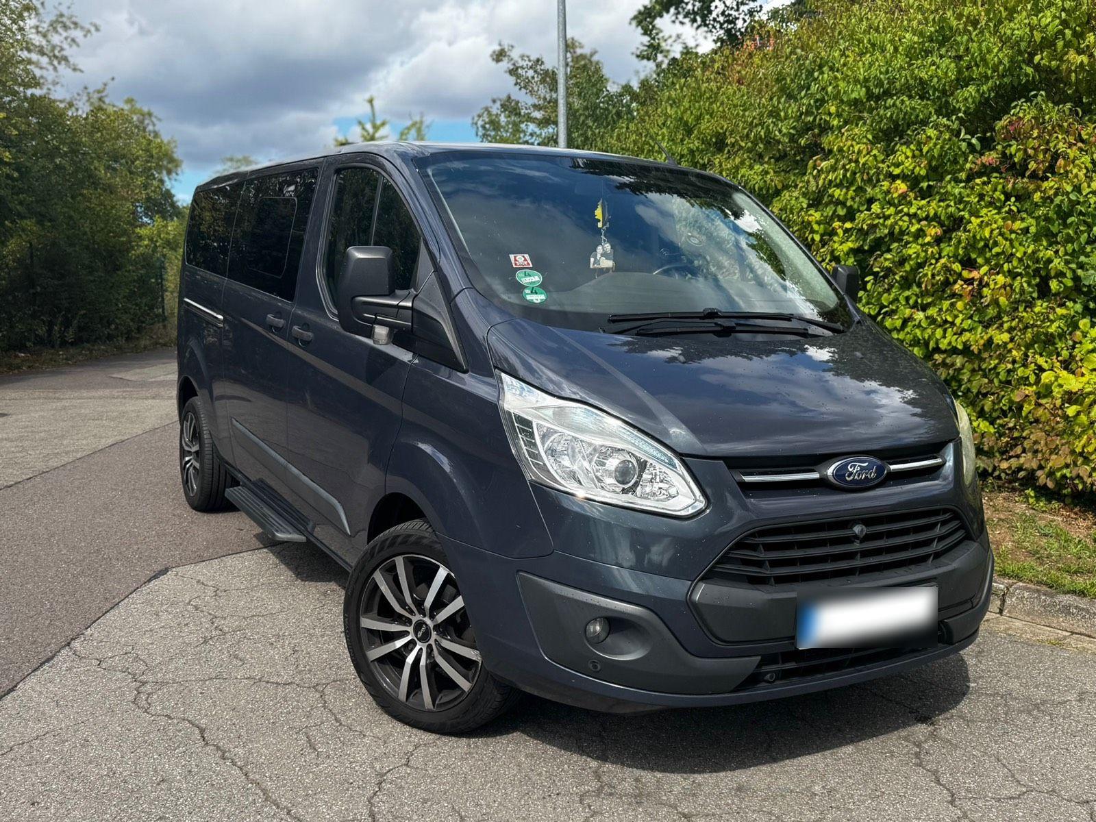 Ford Tourneo Custom