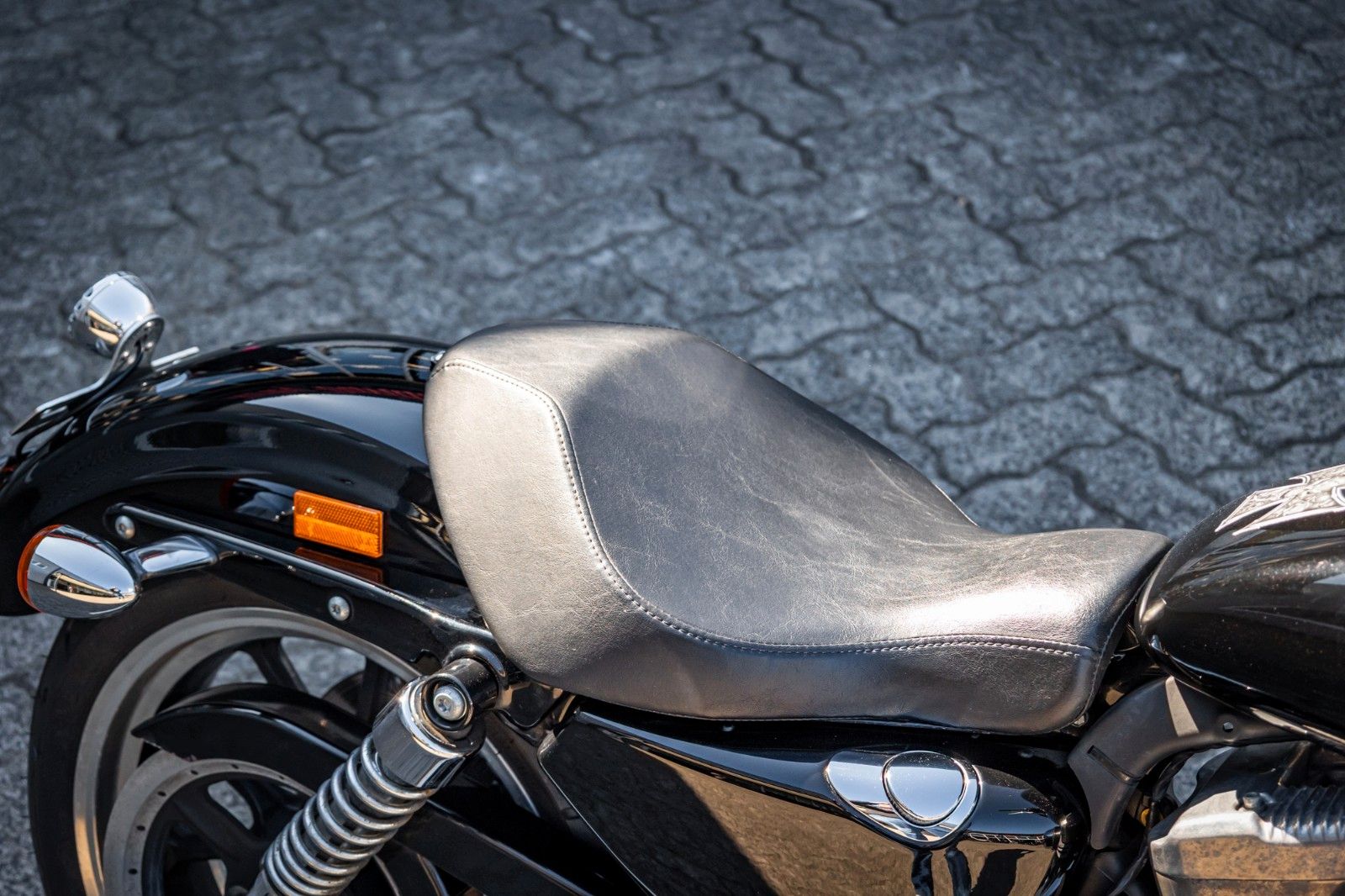 Fahrzeugabbildung Harley-Davidson XL883L SUPERLOW SPORTSTER - A2 TAUGLICH - FALCON