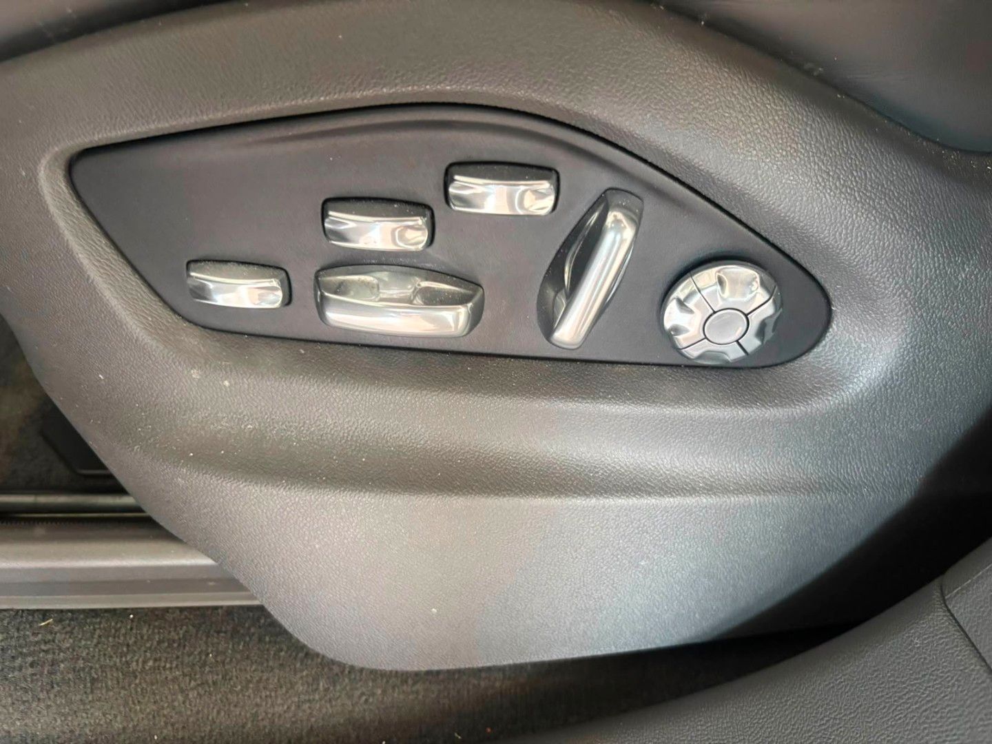 Porsche Cayenne Sport-Design-Paket PANO BOSE 22ZOLL foto 19