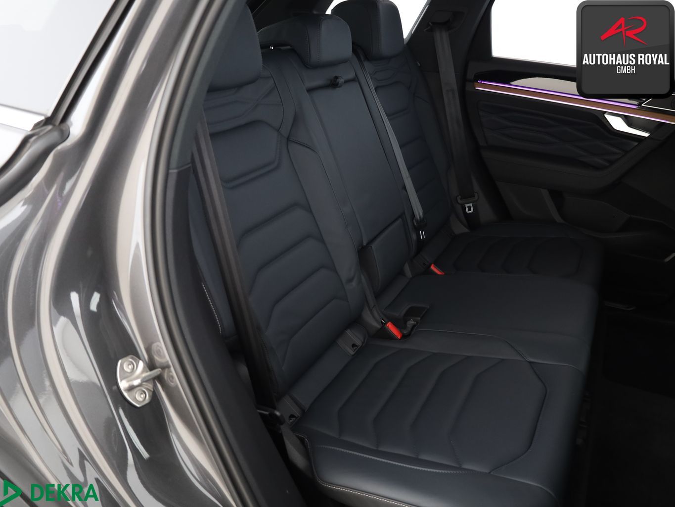 Volkswagen Touareg 3.0 TSI 4M ATMOSPHERE DYNAUDIO,360° HUD foto 12