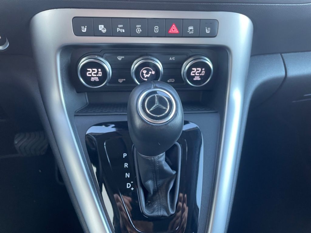 Fahrzeugabbildung Mercedes-Benz T 180 PROGRESSIVE LED Navi Sitzheizung AHK RFK