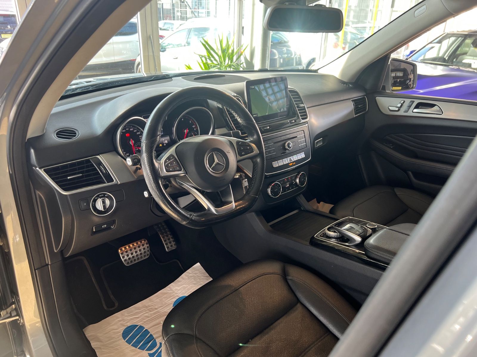 Fahrzeugabbildung Mercedes-Benz GLE 350 d 4Matic AMG LINE *SCHIEBEDACH*ANHK*