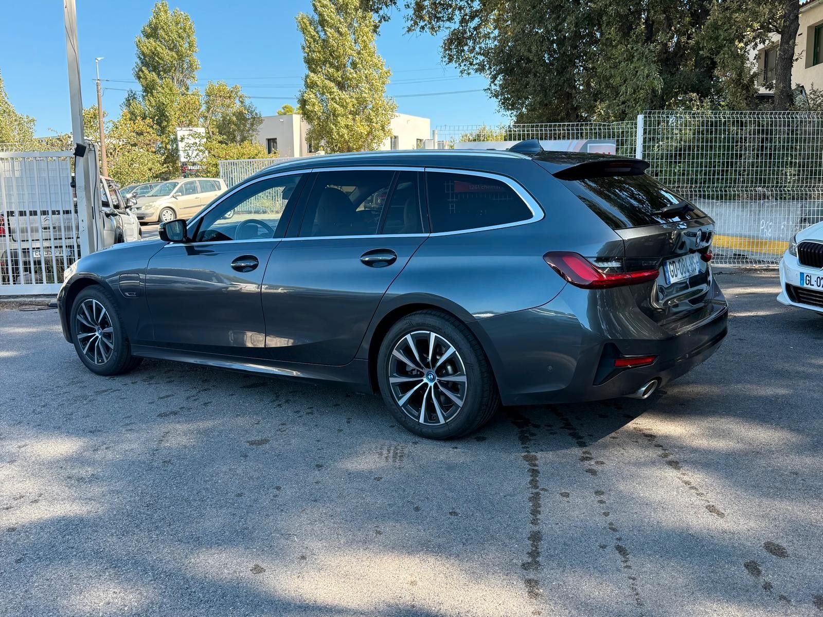 BMW 320 eA 204 ch Touring Advantage imagem 3