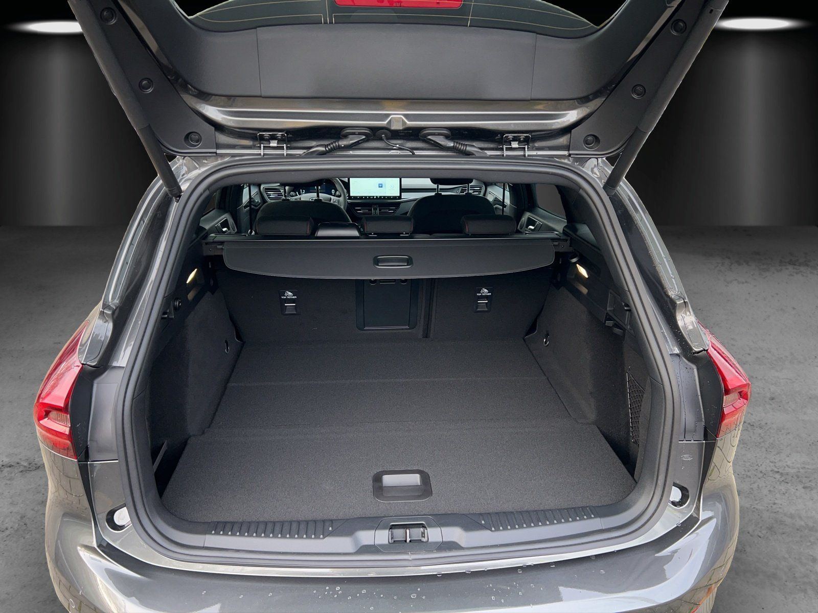 Fahrzeugabbildung Ford Ford Focus Turnier ST-Line X B&O PDC Heck. Elek.