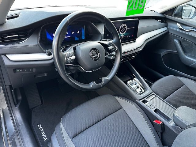 Octavia Combi Tour NAV;AHK;ELHECK;KESSY;CARPLAY