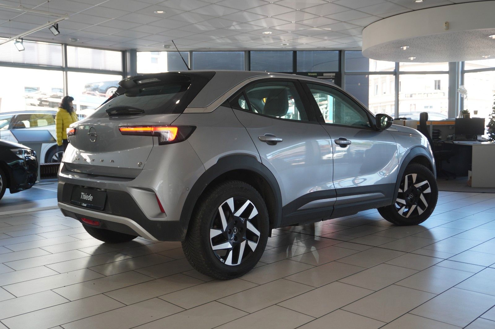 Fahrzeugabbildung Opel Mokka-e ELEGANCE 3-PHASIG NAVI/LED/VIRTU/SHZ/DAB