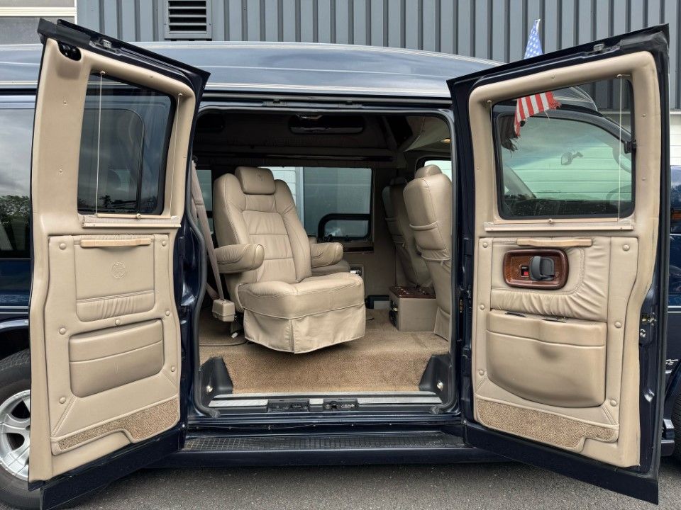 Fahrzeugabbildung Chevrolet Express Chevy Van 5.3 Explorer Ltd X-SE 4x4
