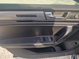 Volkswagen Touareg V6 TDI BMT R Line+Navi+Leder - Volkswagen Touareg aus 2011: V6 TDI