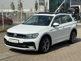 Volkswagen Tiguan Comfortline BMT/Start-Stopp (Rline) - Volkswagen Tiguan: Rline