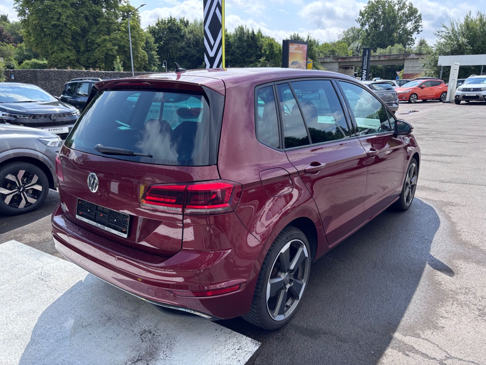 Fahrzeugabbildung Volkswagen Golf Sportsvan VII Join