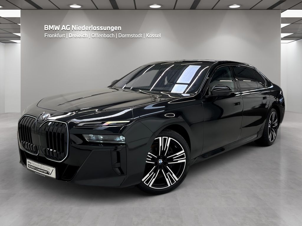 Image of BMW 740