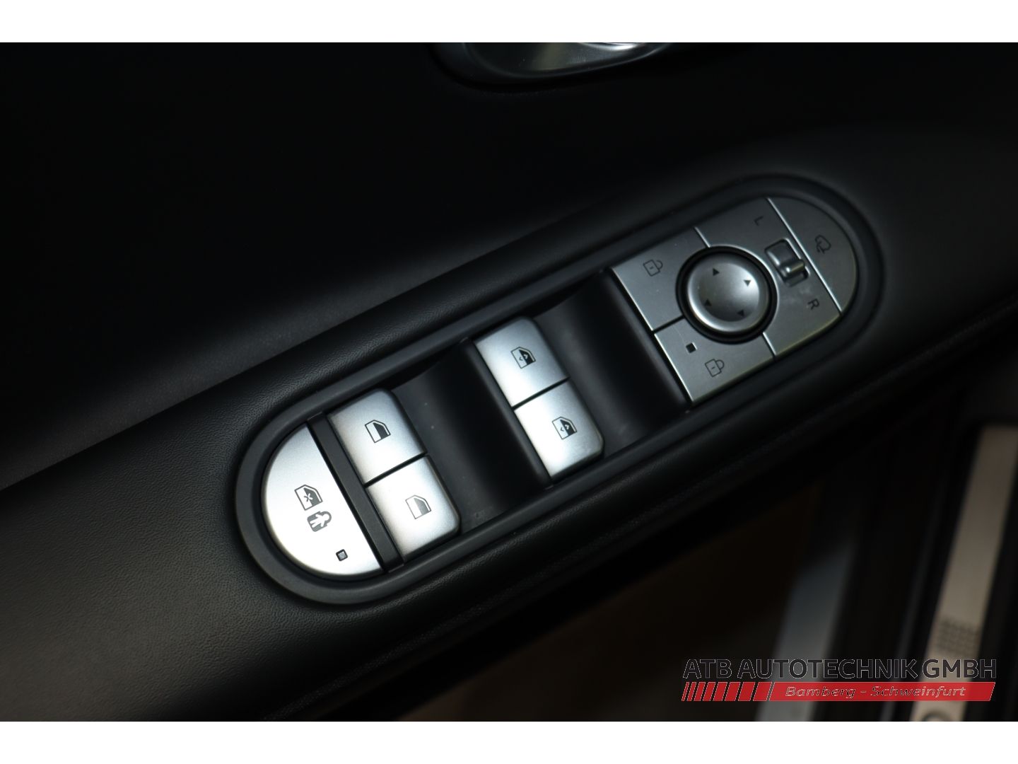 Fahrzeugabbildung Hyundai IONIQ 5 72,6 kWh UNIQ 98,2% SOH HUD El. Fondsitz