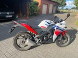 Honda CBR 125R - HONDA 125