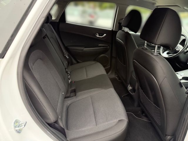 Fahrzeugabbildung Hyundai KONA Trend Elektro 2WD +KLIMA+NAVI+RFK+PDC+ACC+U