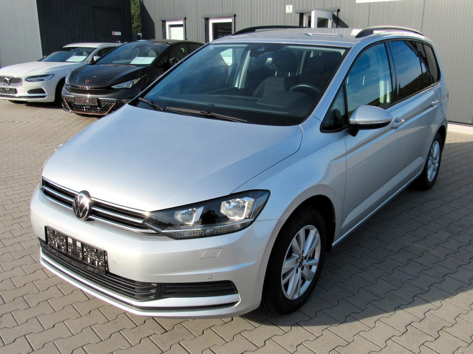 Volkswagen Touran Comfortline 2.0 TDI, 7Sitz, AHK, ACC, SHZ