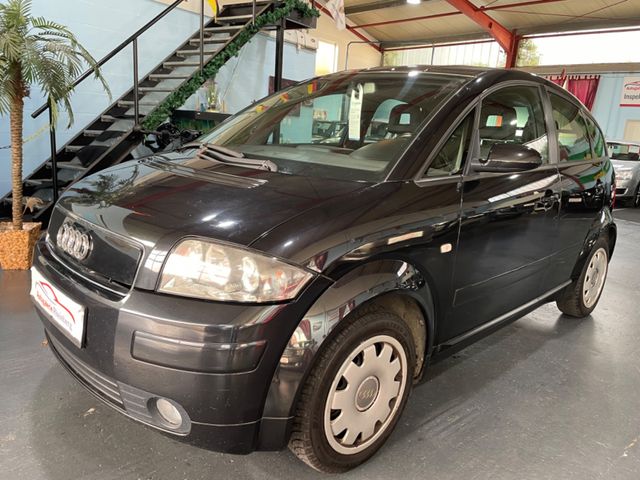 Audi A2 1.4*KLIMA*SHZ*1.HAND*RENTNER*ALLWETTER*TÜV NE