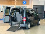 Volkswagen Caddy Life 1,6 Behindertengerecht-Rampe - Offers matching your search criteria