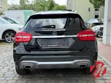 Mercedes-Benz GLA 220 d 4Matic AMG line Pano Comand ACC Kamera - gebrauchte Mercedes-Benz GLA 220 aus dem Jahr 2015