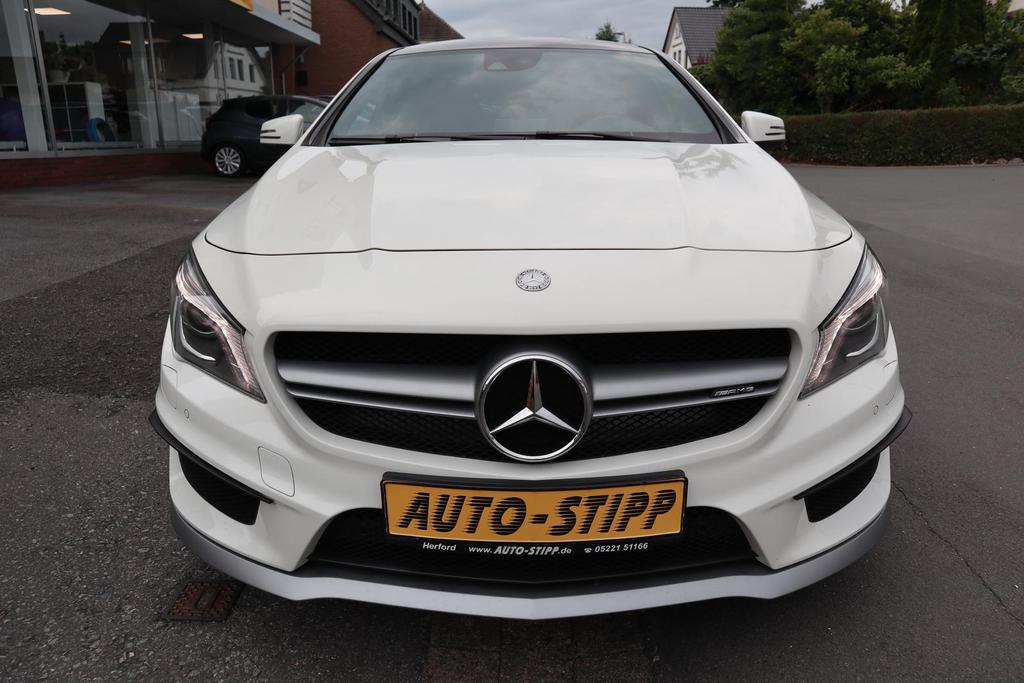 Mercedes-Benz CLA 45 AMG Shooting Brake