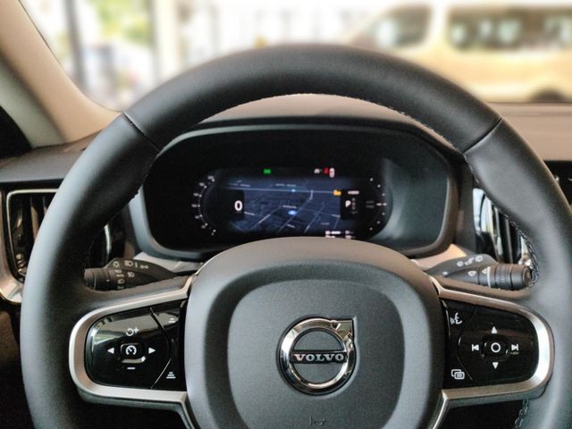 VOLVO V60 T6 (Bild 16 von Array)