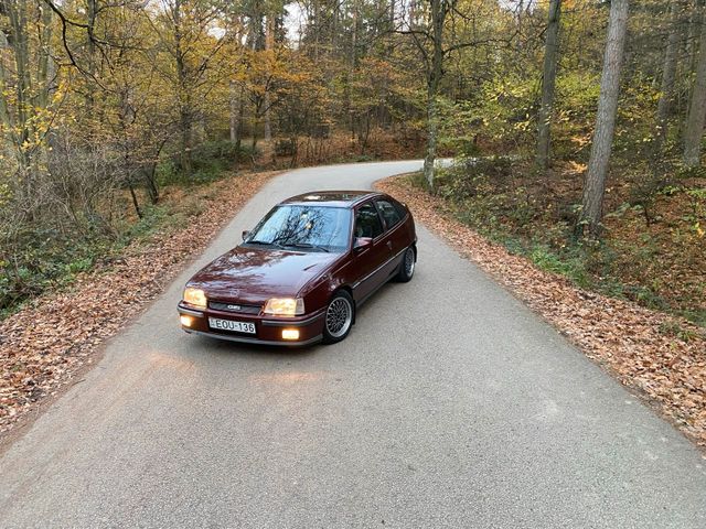 Opel Kadett GSI 16V