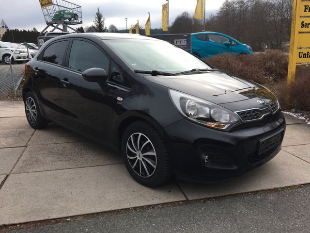 Kia Rio 1.25  FIFA World Cup Edition