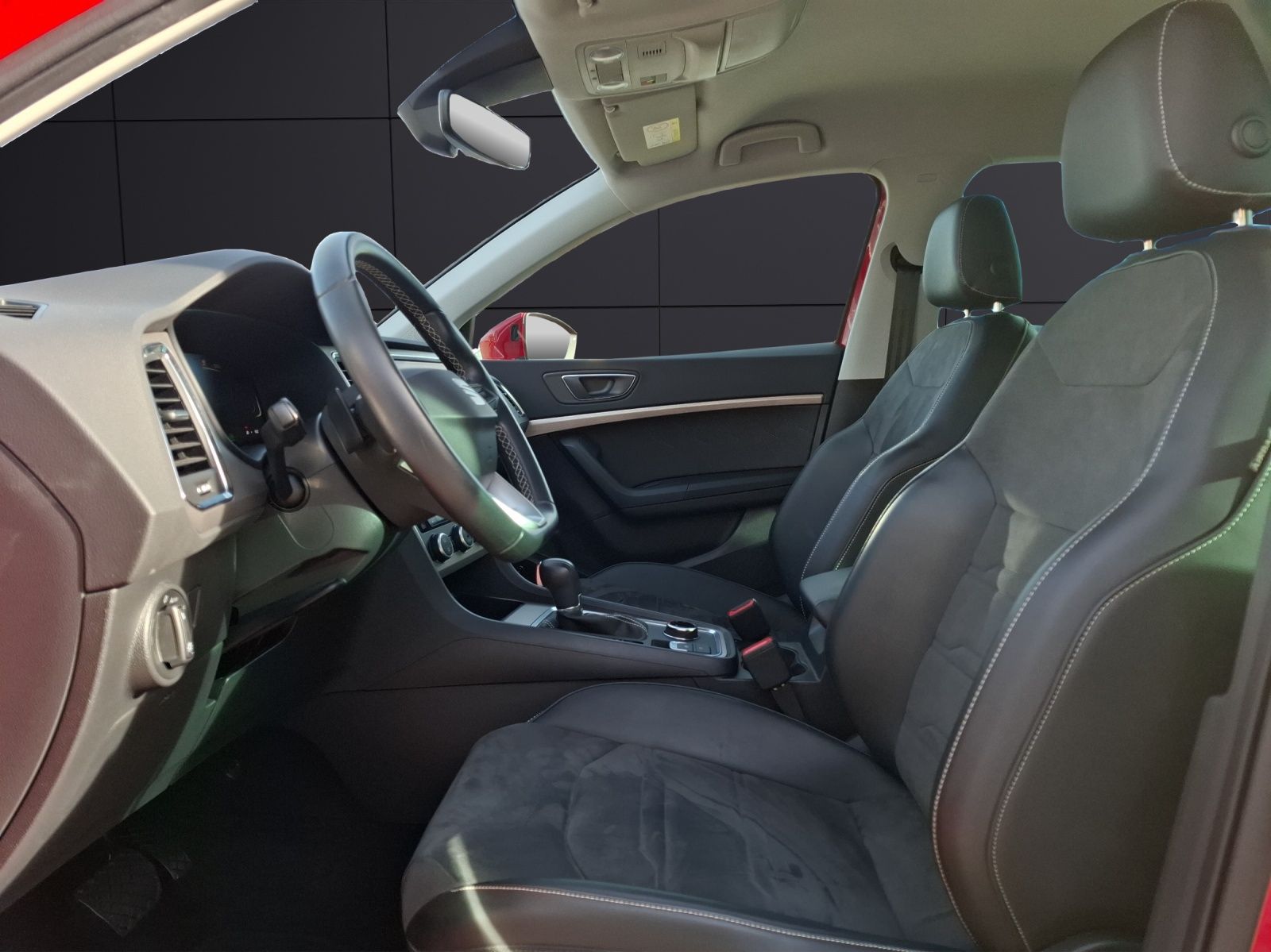 Fahrzeugabbildung SEAT Ateca TDI Xperience DSG LED AHK Navi ACC RFK bea