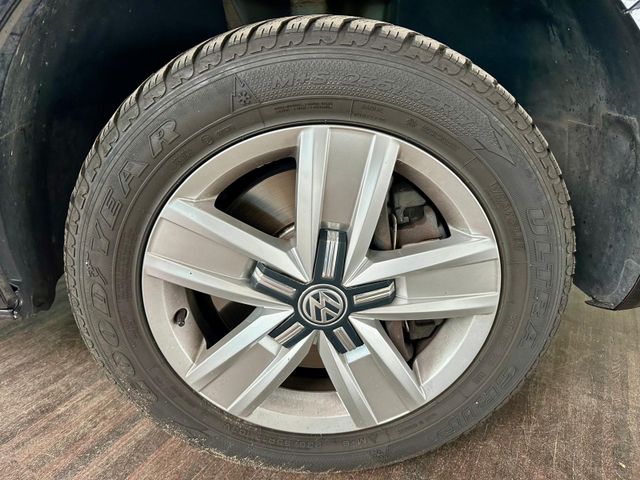 Fahrzeugabbildung Volkswagen T6 Multivan Comfortline *ATM*