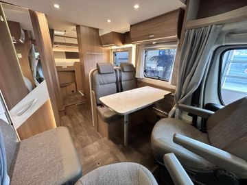 Carado T 334 SAT TV Fahrradtr. Automatik Hubbett Kamera