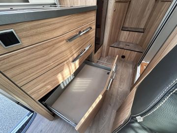 HYMER ERIBA HYMERCAR ML-T CrossOver 570 Luftfeder MAXXFAN AHK DELTA